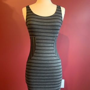 Soprano fitted striped dress Sz S